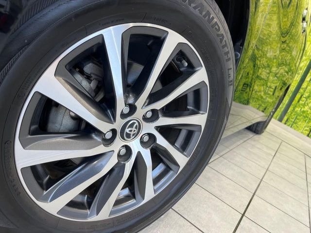 �y����17�C���`�A���~�z�C�[���z�O�ςɃ}�b�`���������A���~�z�C�[���𑕒����Ă���܂��B�e��ЊO�A���~�z�C�[����A�X�^�b�h���X�^�C�����戵�����Ă���܂��B���񂲑��k����������