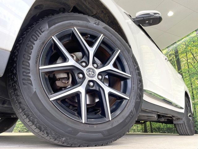 �y�����A���~�z�C�[���z�O�ςɃ}�b�`���������A���~�z�C�[���𑕒����Ă���܂��B�e��ЊO�A���~�z�C�[����A�X�^�b�h���X�^�C�����戵�����Ă���܂��B���񂲑��k����������