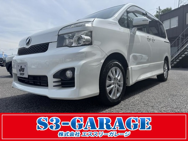 ヴォクシー2.0 ZS 4WD