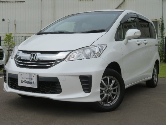 フリード1.5 G プレミアムエディション 4WD