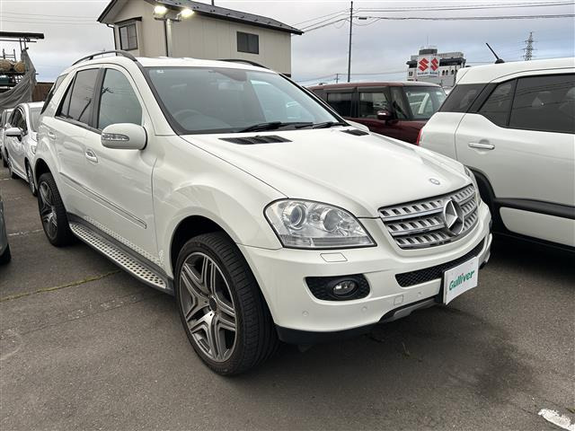 MクラスML350 4マチック 4WD