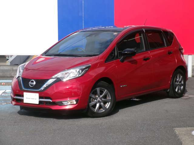 ノート1.2 e-POWER X ブラックアロー