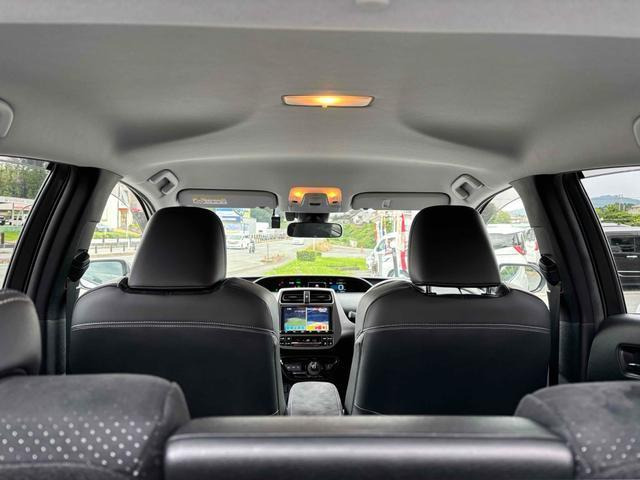 プリウスPHV1.8 S GR スポーツ