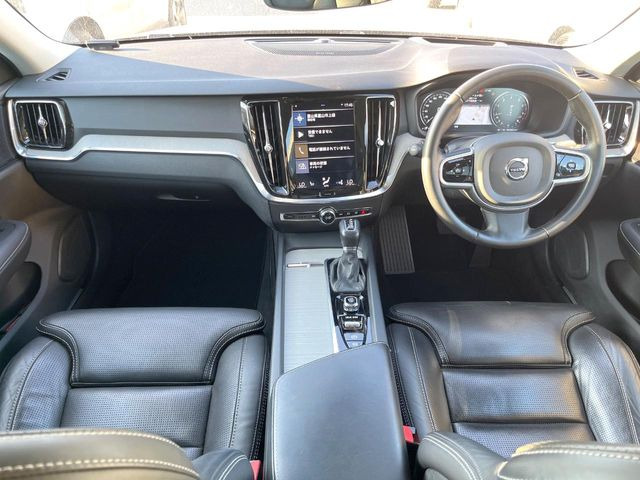 V60クロスカントリーT5 AWD プロ 4WD