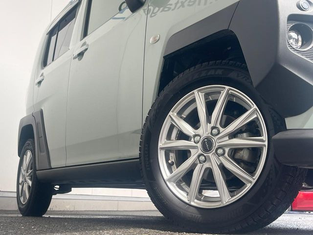 �y15�C���`�A���~�z�C�[���z�O�ςɃ}�b�`�����A���~�z�C�[���𑕒����Ă���܂��B�e��A���~�z�C�[����A�X�^�b�h���X�^�C�����戵�����Ă���܂��B���񂲑��k����������