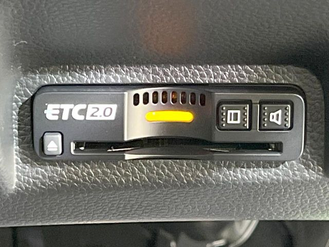 【ETC】高速道路の料金所をストレスなく通過!話題のスポットやサービスエリアに多い「スマートIC」利用時は必須のアイテムです。当店でセットアップを実施、ご納車当日からすぐにご利用いただけます!