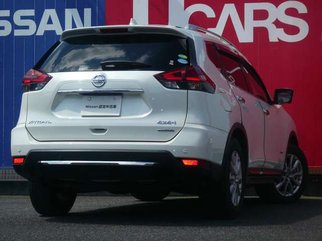 エクストレイル2.0 20Xi ハイブリッド 4WD