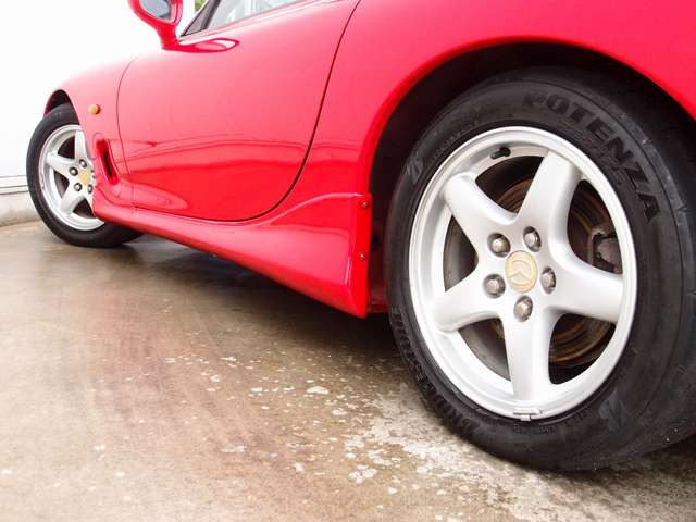 ���Ђɂėߘa6�N10��11�� ���s119,300km���G���W���t���I�[�o�[�z�[���ς݁B�I�[�o�[�z�[���㑖�s14,057km�B�ߘa8�N6���ɂ�80���~�����ĊO�����F�h���ρB�h�������E�E�F�U�[������