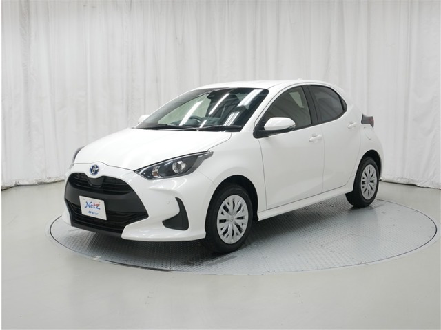 ヤリス1.5 ハイブリッド X E-Four 4WD