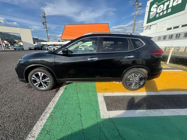 エクストレイル2.0 20Xi 4WD