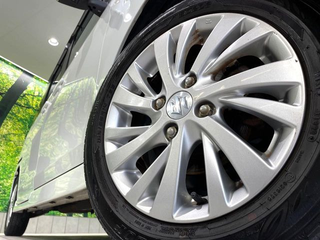 �y����14�C���`�A���~�z�C�[���z�O�ςɃ}�b�`���������A���~�z�C�[���𑕒����Ă���܂��B�e��ЊO�A���~�z�C�[����A�X�^�b�h���X�^�C�����戵�����Ă���܂��B���񂲑��k����������