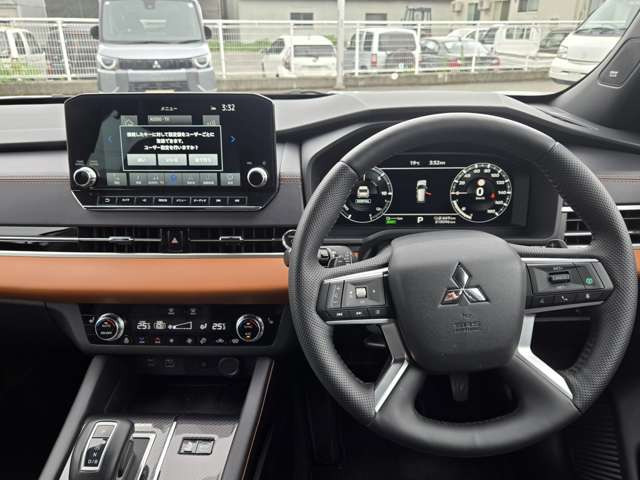 アウトランダーPHEV 2.4 P 4WD