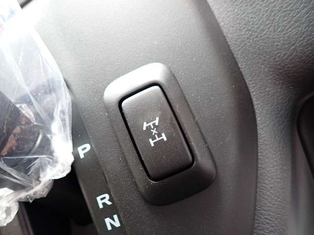 ���^�E���G�[�X�o���́u�t���^�C��4WD�v���̃{�^���̓Z���^�[�f�t���b�N!�D���E�[���ᓹ�E���l�E�i������̒E�o���Ȃǂ�ON�ɂ��Ďg�p���܂���
