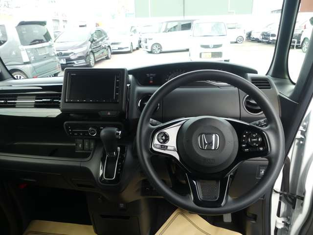 N-BOXカスタムL 4WD