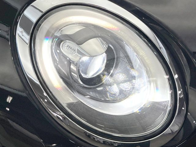 ��LED�w�b�h���C�g:��ԑ��s�����ǍD�Ȏ��E���m�ۂ����S���ĉ^�]�ł��鍂�P�xLED�w�b�h���C�g�𑕔�!�_�����x�������A����d�͂��}�����Ă��܂��B