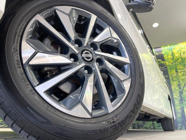 �y����16�C���`�A���~�z�C�[���z�O�ςɃ}�b�`���������A���~�z�C�[���𑕒����Ă���܂��B�e��ЊO�A���~�z�C�[����A�X�^�b�h���X�^�C�����戵�����Ă���܂��B���񂲑��k����������