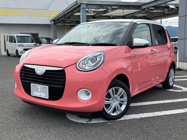 ブーン1.0 スタイル ホワイトリミテッド SAIII