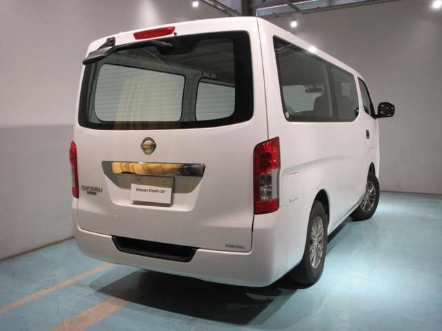 NV350キャラバン2.5 DX ロング ディーゼル 4WD