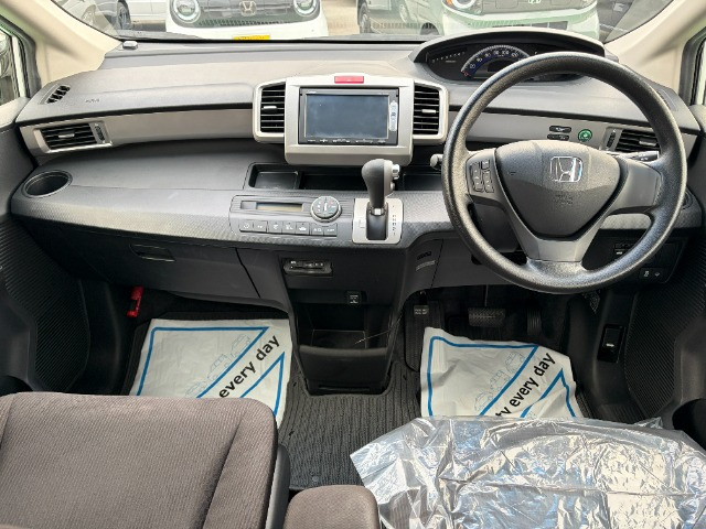 フリード1.5 G ジャストセレクション 4WD