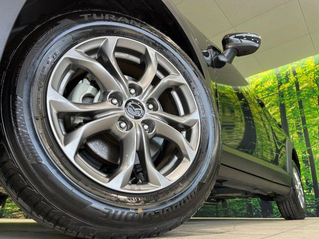 �y����16�C���`�A���~�z�C�[���z�O�ςɃ}�b�`���������A���~�z�C�[���𑕒����Ă���܂��B�e��ЊO�A���~�z�C�[����A�X�^�b�h���X�^�C�����戵�����Ă���܂��B���񂲑��k����������