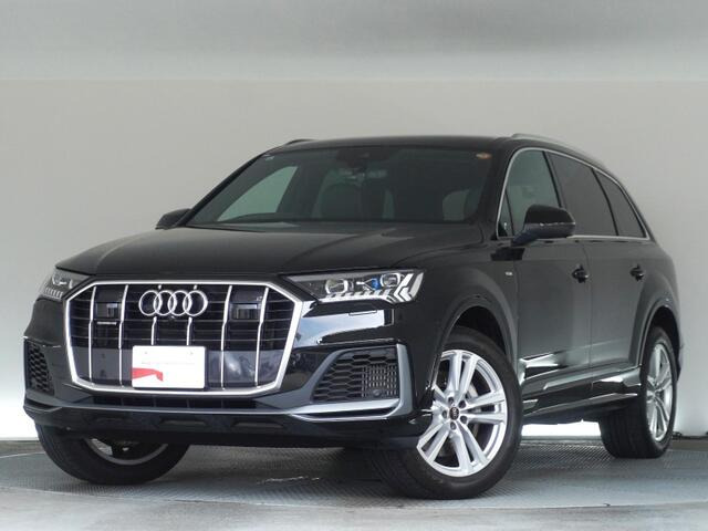 Q755 TFSI クワトロ Sライン 4WD