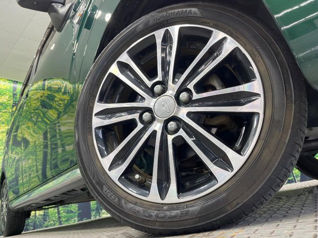 �y����15�C���`�A���~�z�C�[���z�O�ςɃ}�b�`���������A���~�z�C�[���𑕒����Ă���܂��B�e��ЊO�A���~�z�C�[����A�X�^�b�h���X�^�C�����戵�����Ă���܂��B���񂲑��k����������