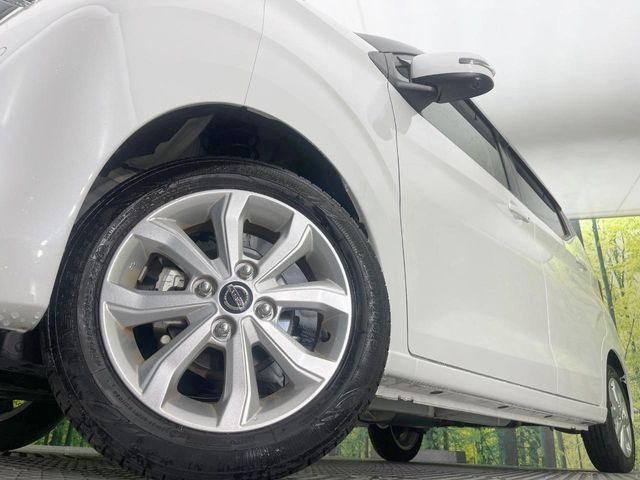 �y�����A���~�z�C�[���z�O�ςɃ}�b�`���������A���~�z�C�[���𑕒����Ă���܂��B�e��ЊO�A���~�z�C�[����A�X�^�b�h���X�^�C�����戵�����Ă���܂��B���񂲑��k����������