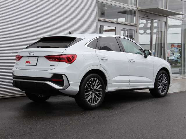 Q3スポーツバック40 TDI クワトロ Sライン ディーゼル 4WD