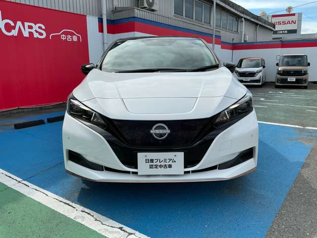 リーフe+ X 90周年記念車