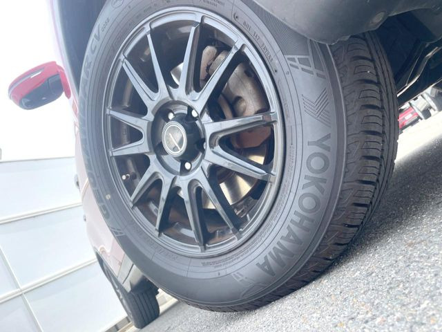 �y17�C���`�A���~�z�C�[���z�O�ςɃ}�b�`�����A���~�z�C�[���𑕒����Ă���܂��B�e��A���~�z�C�[����A�X�^�b�h���X�^�C�����戵�����Ă���܂��B���񂲑��k����������