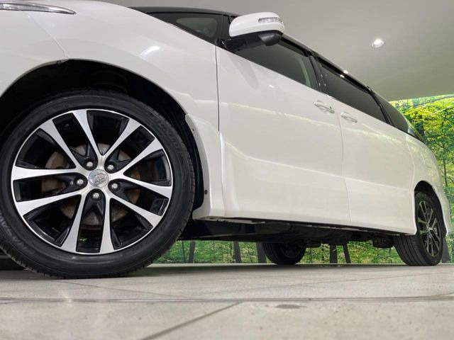 �y����18�C���`�A���~�z�C�[���z�O�ςɃ}�b�`���������A���~�z�C�[���𑕒����Ă���܂��B�e��ЊO�A���~�z�C�[����A�X�^�b�h���X�^�C�����戵�����Ă���܂��B���񂲑��k����������