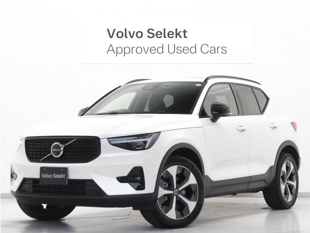 XC40ウルトラ B4 AWD 4WD