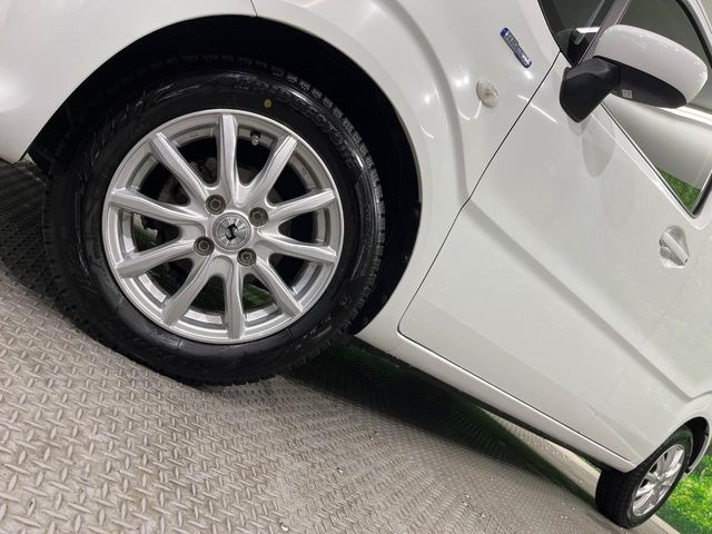 �y����14�C���`�A���~�z�C�[���z�O�ςɃ}�b�`���������A���~�z�C�[���𑕒����Ă���܂��B�e��ЊO�A���~�z�C�[����A�X�^�b�h���X�^�C�����戵�����Ă���܂��B���񂲑��k����������