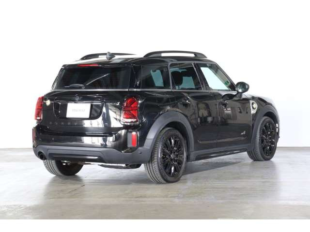 ミニクロスオーバークーパー S E オール4 4WD