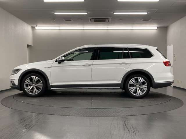 パサートオールトラックTDI 4モーション アドバンス ディーゼル 4WD