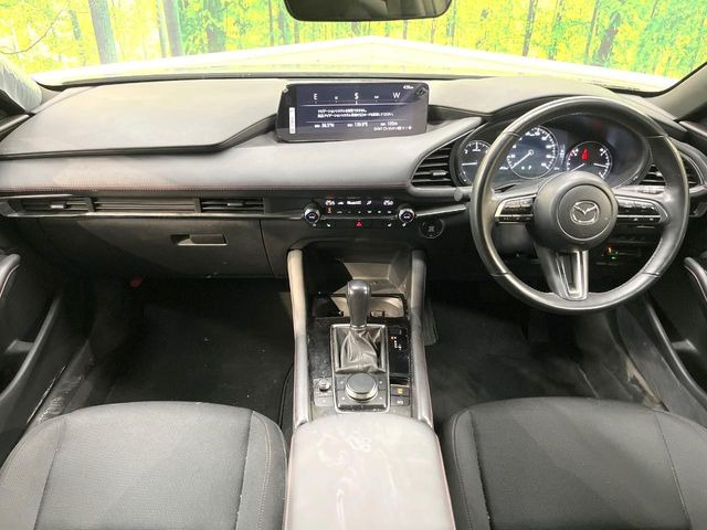 MAZDA3ファストバック1.8 XD ブラックトーンエディション