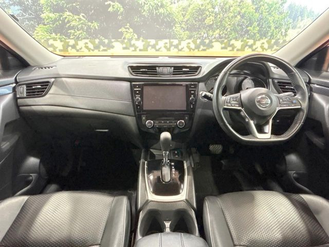 エクストレイル2.0 20Xi
