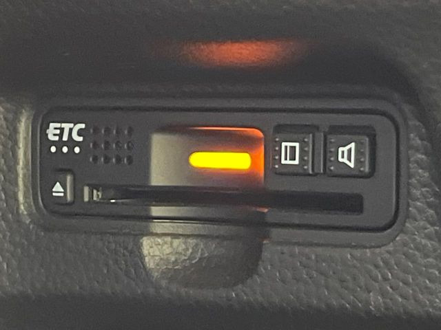 【ETC】高速道路の料金所をストレスなく通過!話題のスポットやサービスエリアに多い「スマートIC」利用時は必須のアイテムです。当店でセットアップを実施、ご納車当日からすぐにご利用いただけます!