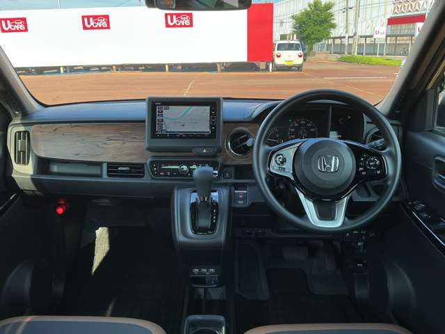 N-ONEオリジナル スタイルプラス アーバン 4WD