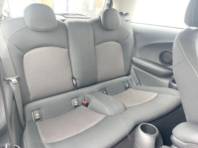 ���㕔���Ȃ��C�ɂȂ�悤�ȃL�Y�E�����ւ��蓙�A�傫�ȃ_���[�W�͂Ȃ��A�ǍD�ȏ�Ԃł��B