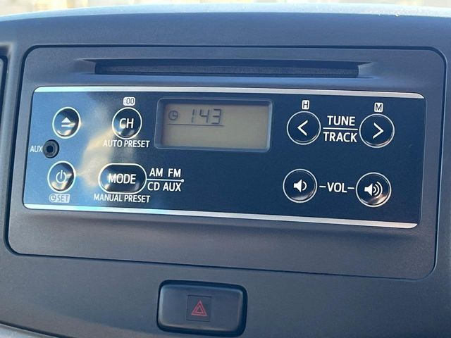 お好きな音楽を車内でお楽しみいただけます♪スピーカー交換・ウーハー追加などの音質向上や、最新ナビ・後席モニター等の取り付けも是非ご相談ください!