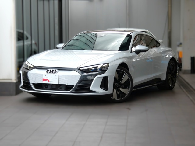 e-tron GT クワトロ4WD