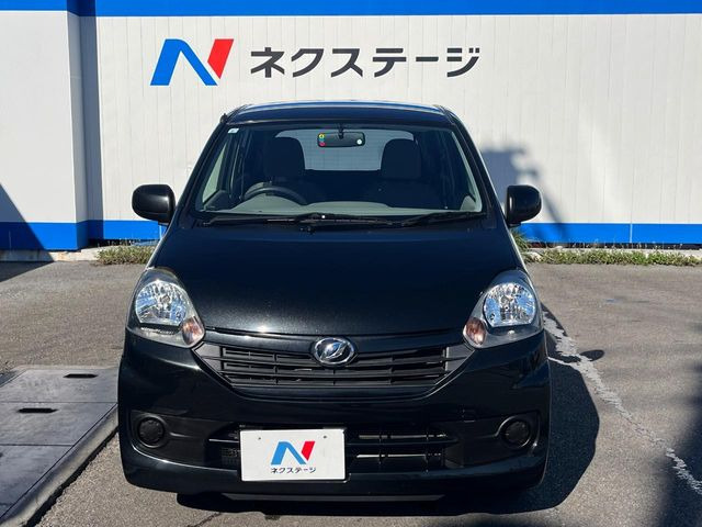 弊社では、全車『修復歴なし』のお車のみ取り扱っております。専任バイヤーによる厳選した仕入れの後、入庫後の車両チェックを行い、ネクステージが認定した高品質な中古車をご提供しております。