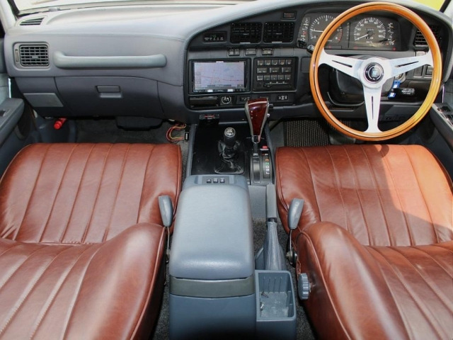 ランドクルーザー804.5 VXリミテッド 4WD