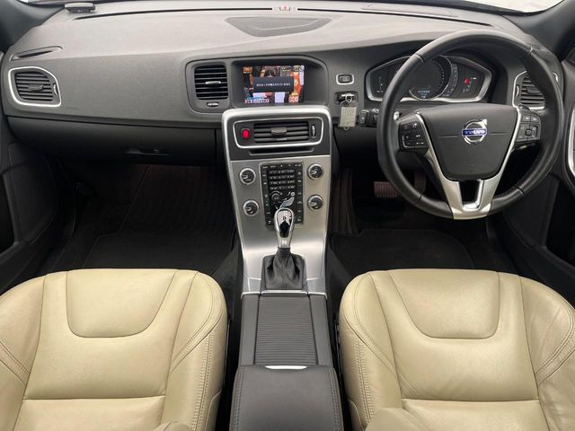 V60D4 ダイナミック エディション ディーゼル