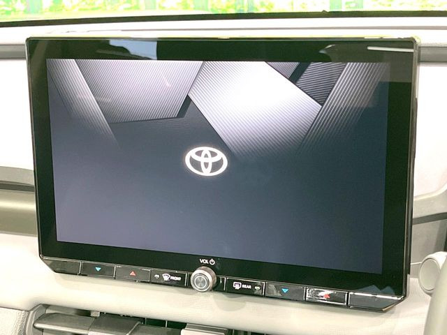 �y12.9�C���` �f�B�X�v���C�I�[�f�B�I�z���ʂ̃f�B�X�v���C��AppleCarPlay��AndroidAuto�����p�\�B�傫�ȉ�ʂŃX�}�z�i�r�A�v���������p���������܂���