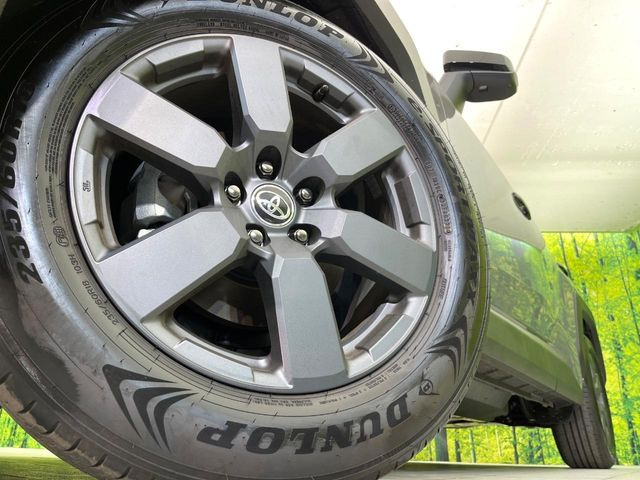 �y�����A���~�z�C�[���z�O�ςɃ}�b�`���������A���~�z�C�[���𑕒����Ă���܂��B�e��ЊO�A���~�z�C�[����A�X�^�b�h���X�^�C�����戵�����Ă���܂��B���񂲑��k����������