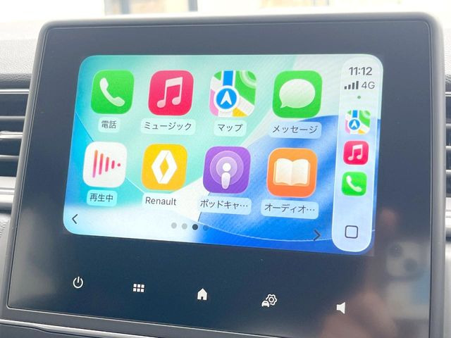��Apple Car Play:�X�}�z�Ƃ̗L���ڑ��ŁA�i�r�E�I�[�f�B�I�Đ��ȂǃX�}�z�̃A�v���@�\����ʂł��g����֗��@�\�ł�!