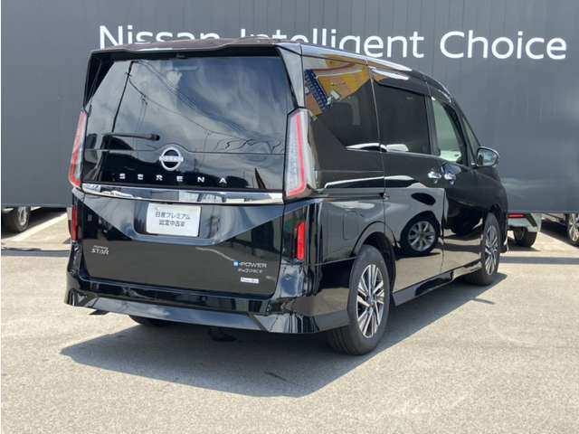 セレナ1.4 e-4ORCE ハイウェイスターV 4WD