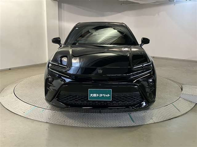 クラウンスポーツ2.5 Z E-Four 4WD